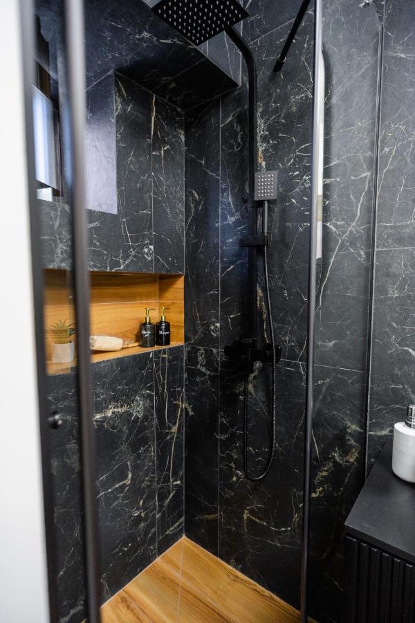 Hi Lägenhet Bukarest Exteriör bild